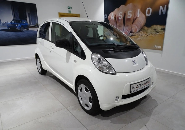 Peugeot iOn cena 29900 przebieg: 112150, rok produkcji 2012 z Nasielsk małe 254